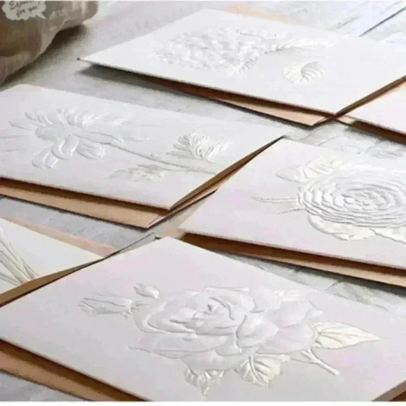 4 x Embossed 3D Floral Greeting Cards - Picture 6 of 13